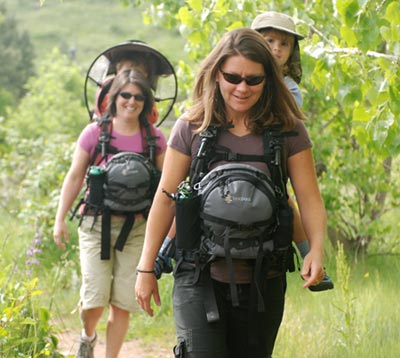 mujer-mochilera